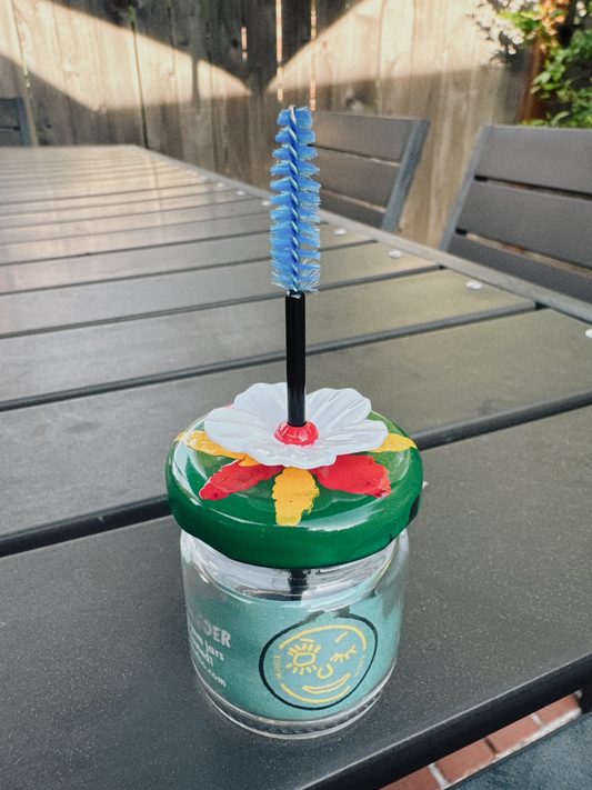 Hand-held Hummingbird Feeder