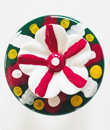 Hand-Held Hummingbird Feeder